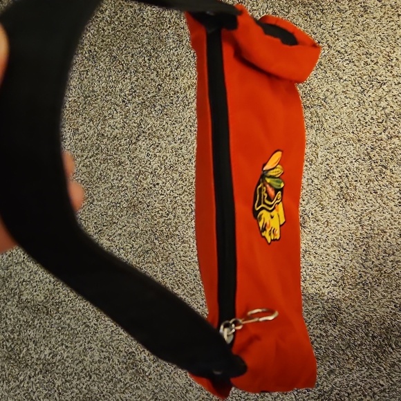 NHL Y2k Littlearth Chicago Blackhawks GameDay Shoulder Bag - Picture 8 of 11
